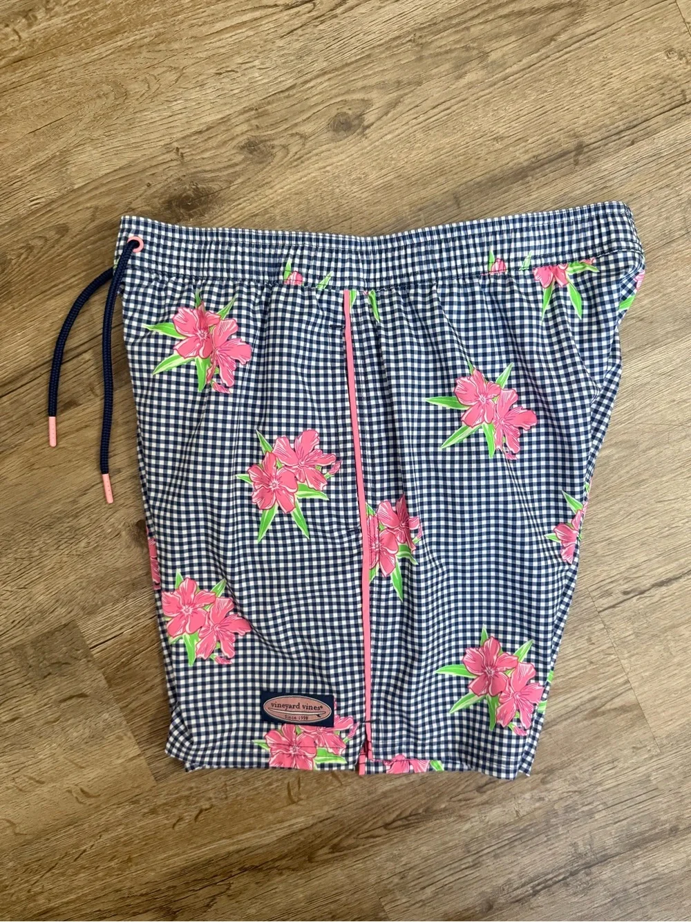 Vineyard Vines • Printed Chappy Swim Trunks